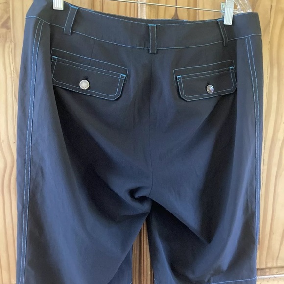 Women’s Annika Cutter & Buck black blue stitching chino Bermuda shorts size 10 - Picture 4 of 8